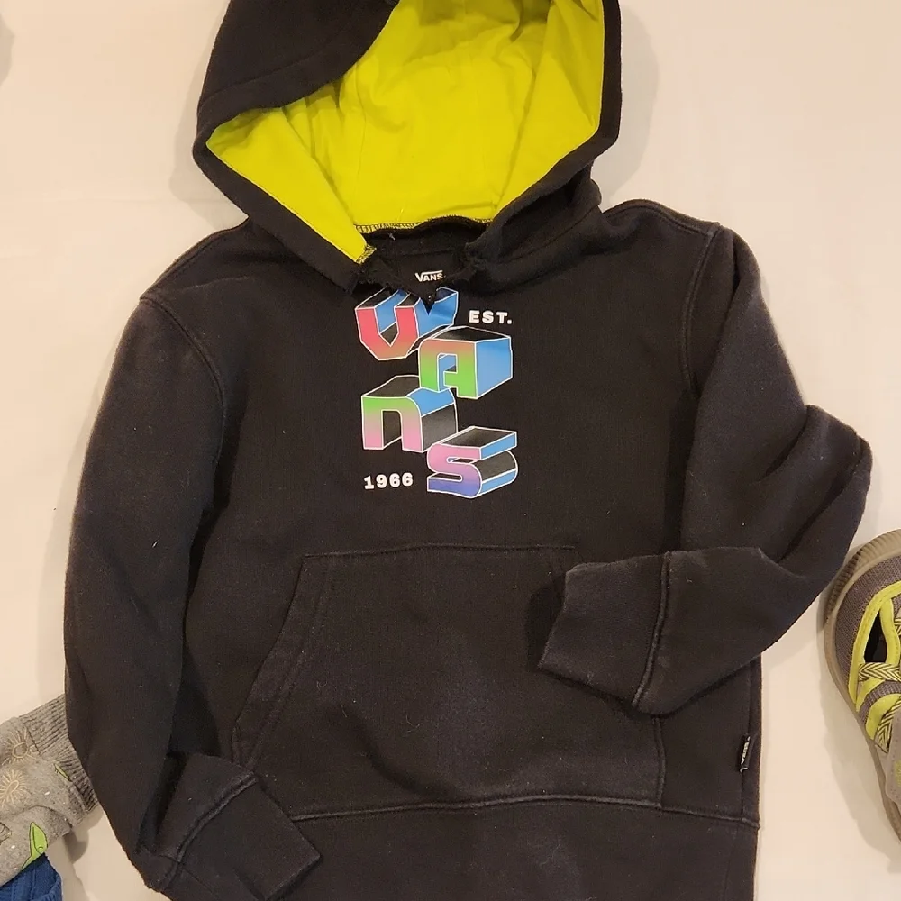Bundle GAP Starr Wars Vans  Graphic Sweatshirt, Shoes Sleeveless Tshirt